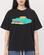 Mockup Boxy Heavyweight Tee Black female close-up 01