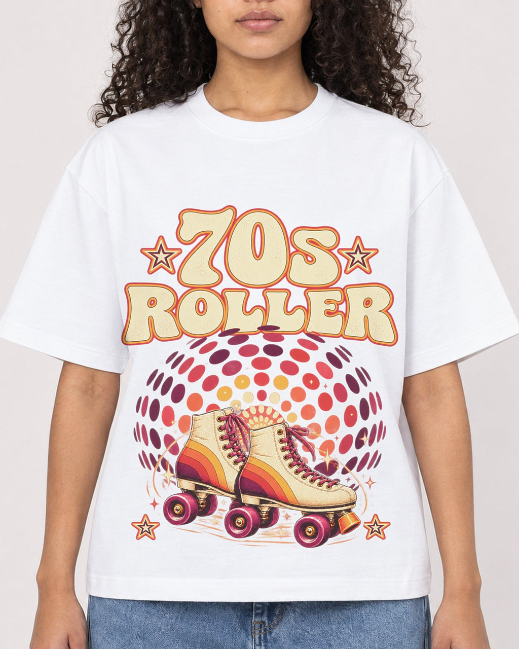 Mockup Boxy Heavyweight Tee White female close-up 10