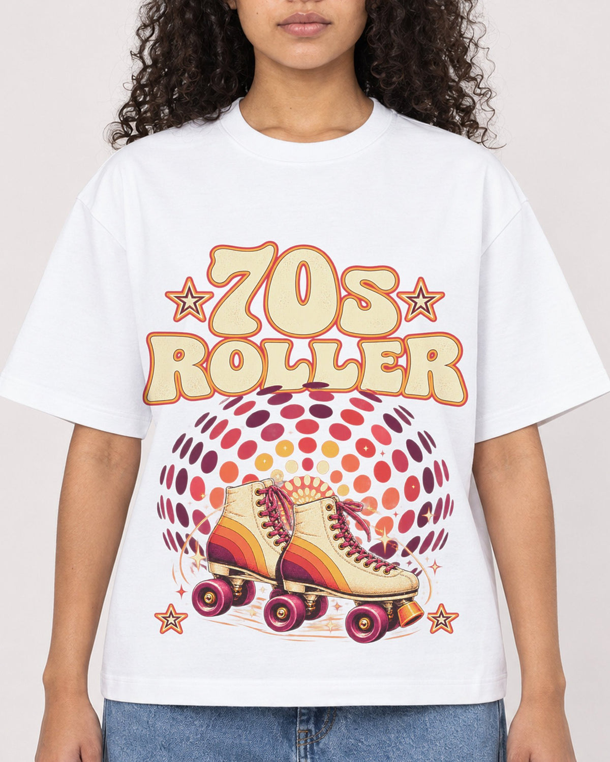 Mockup Boxy Heavyweight Tee White female close-up 10