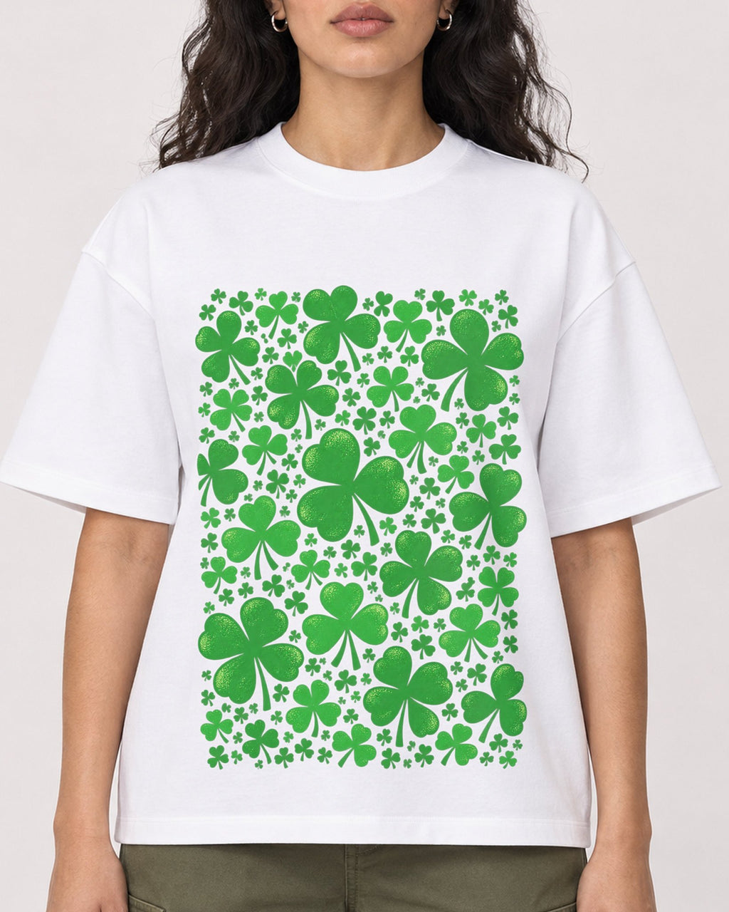 Mockup Boxy Heavyweight Tee White female close-up 07