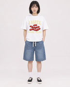 Mockup Boxy Heavyweight Tee White female full-body 11