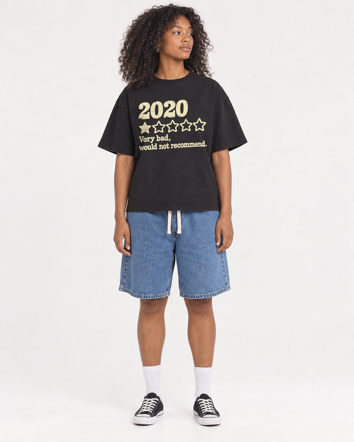 Mockup Boxy Heavyweight Tee Black female full-body 05