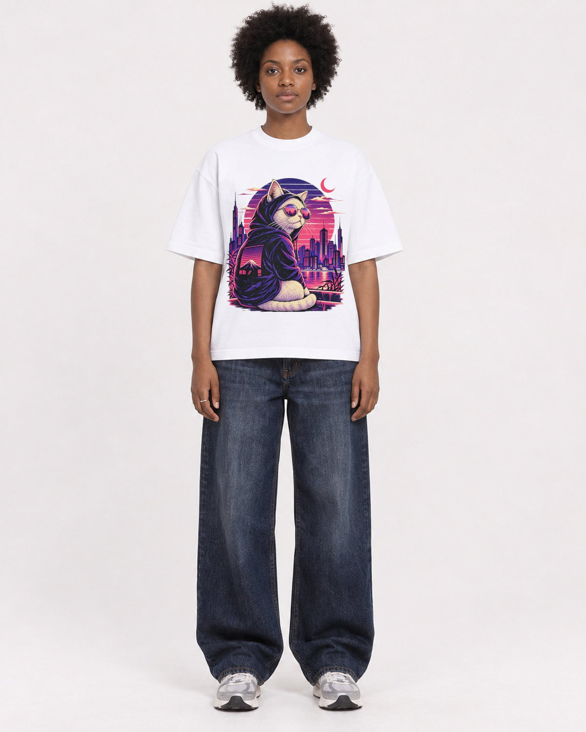 Mockup Boxy Heavyweight Tee White female full-body 14