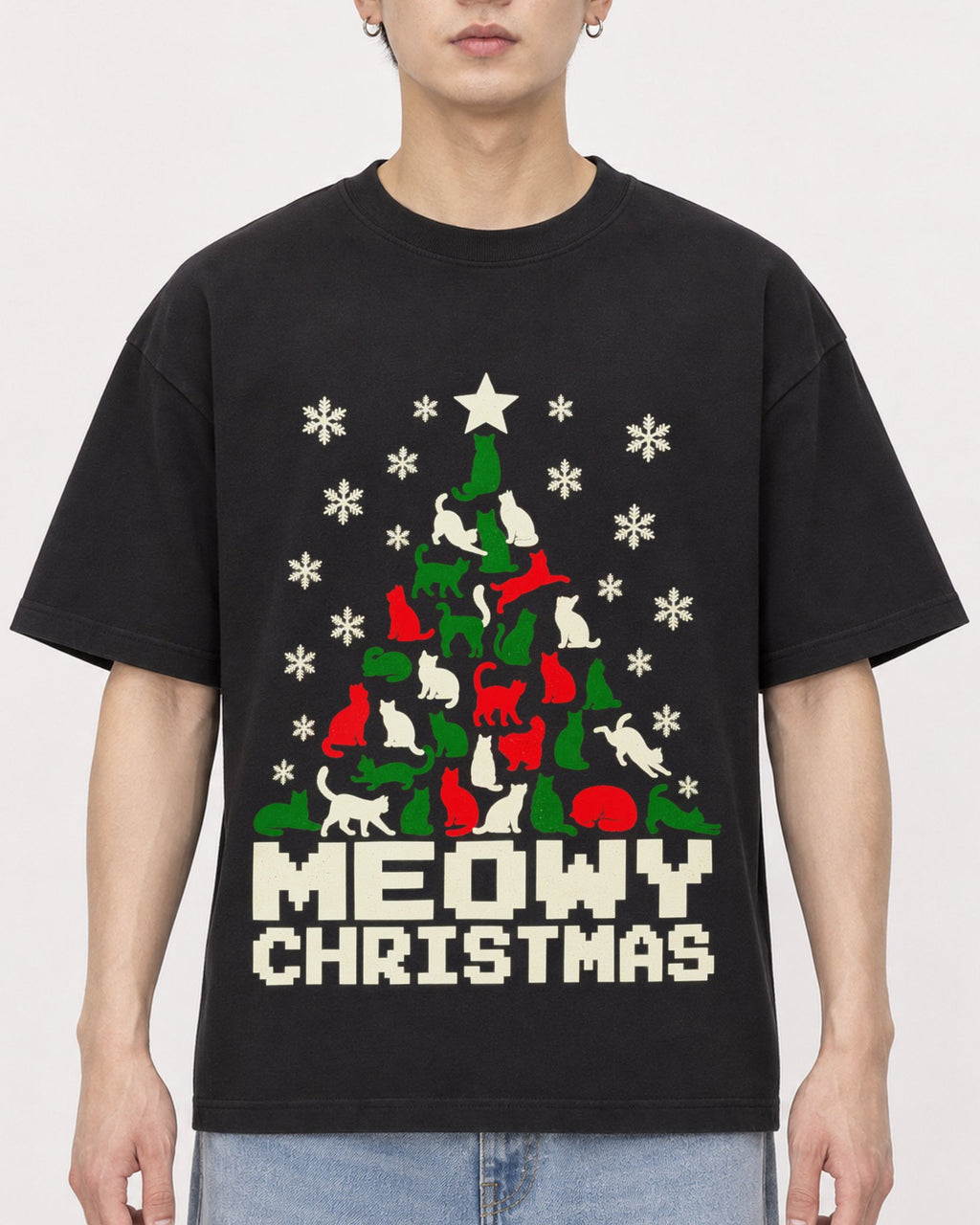Mockup Boxy Heavyweight Tee Black male close-up 01