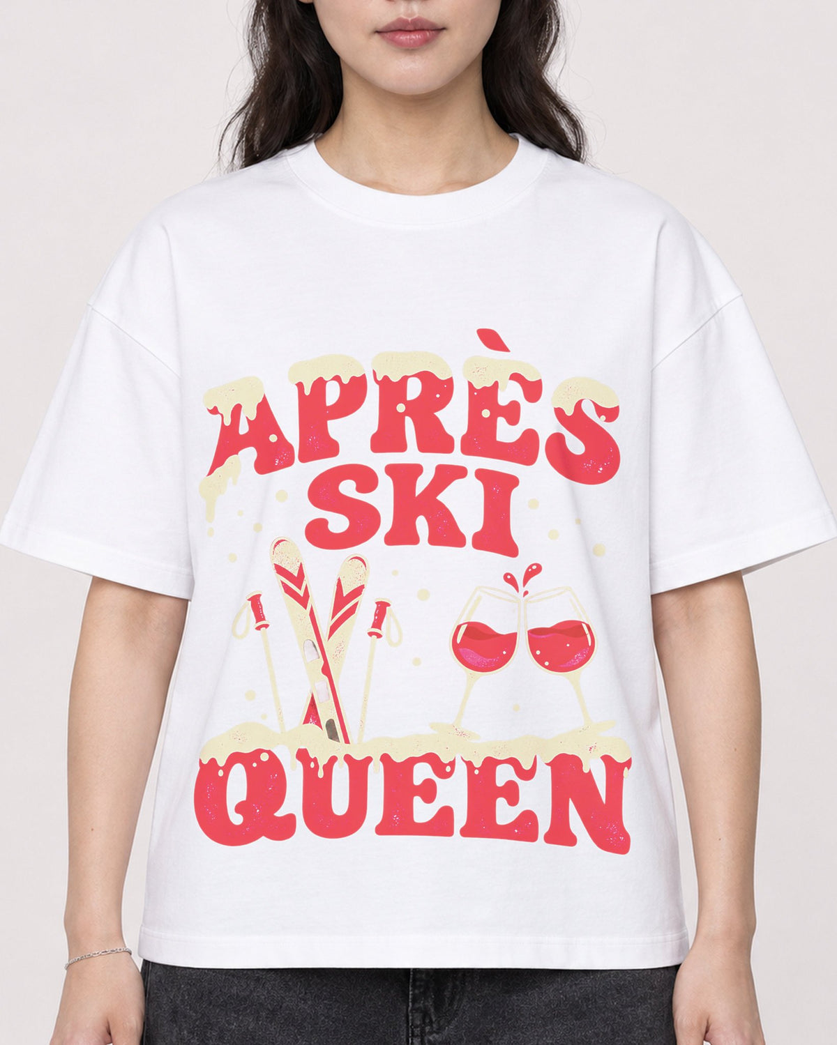Mockup Boxy Heavyweight Tee White female close-up 03