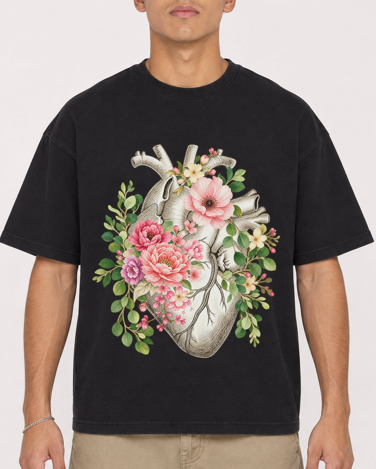 Mockup Boxy Heavyweight Tee Black male close-up 16