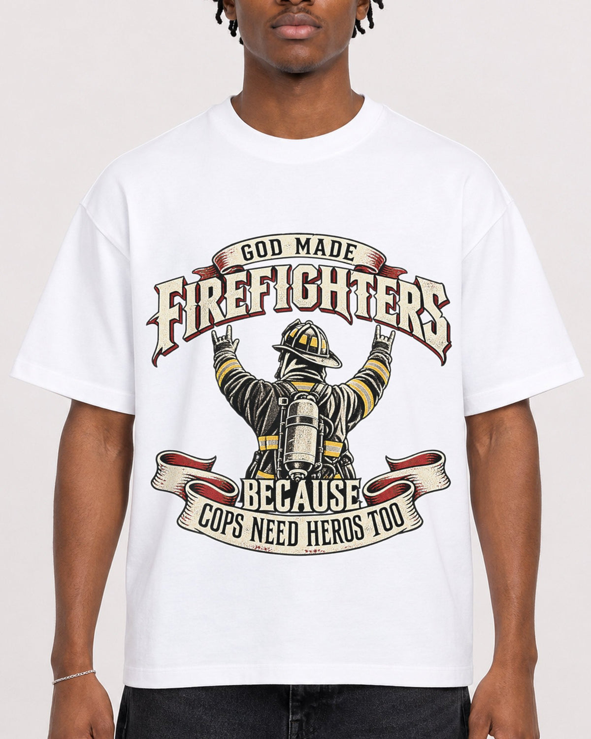 Mockup Boxy Heavyweight Tee White male close-up 05