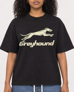 Mockup Boxy Heavyweight Tee Black female close-up 05