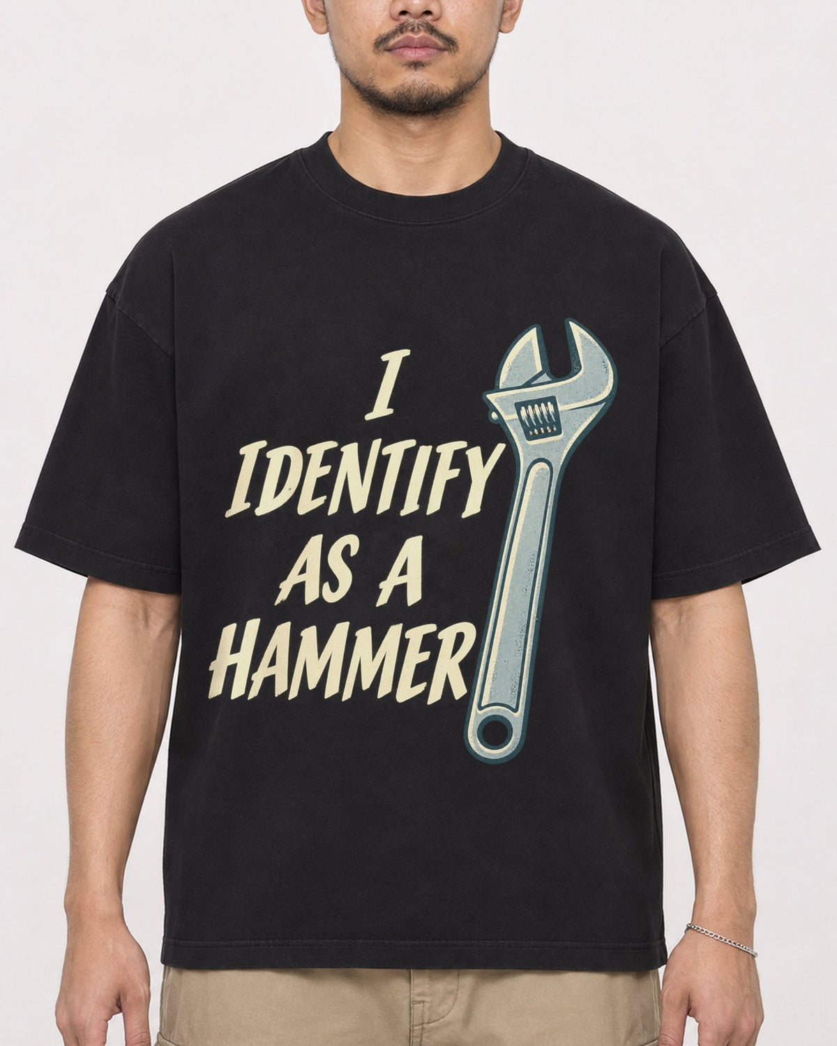 Mockup Boxy Heavyweight Tee Black male close-up 32