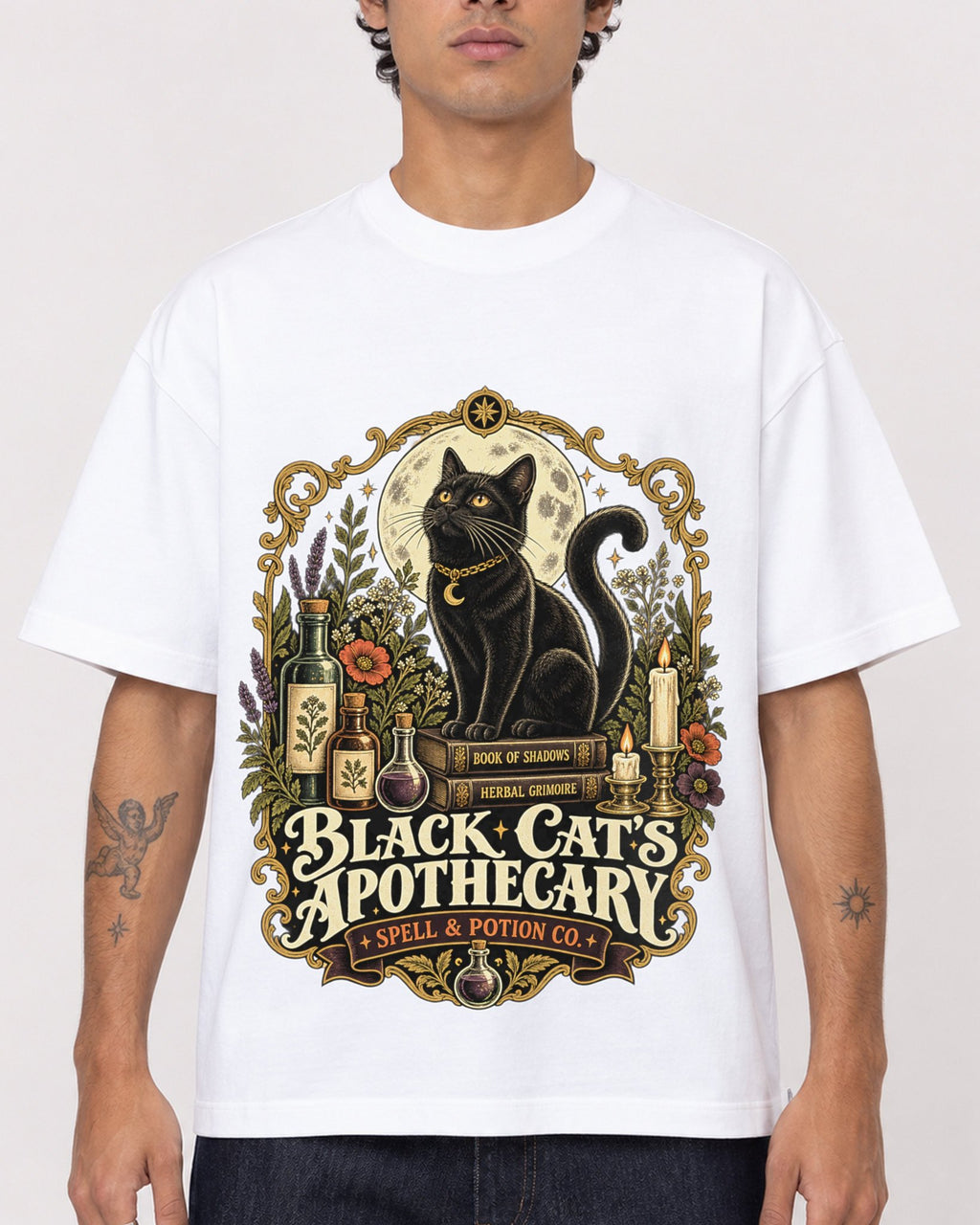 Mockup Boxy Heavyweight Tee White male close-up 06