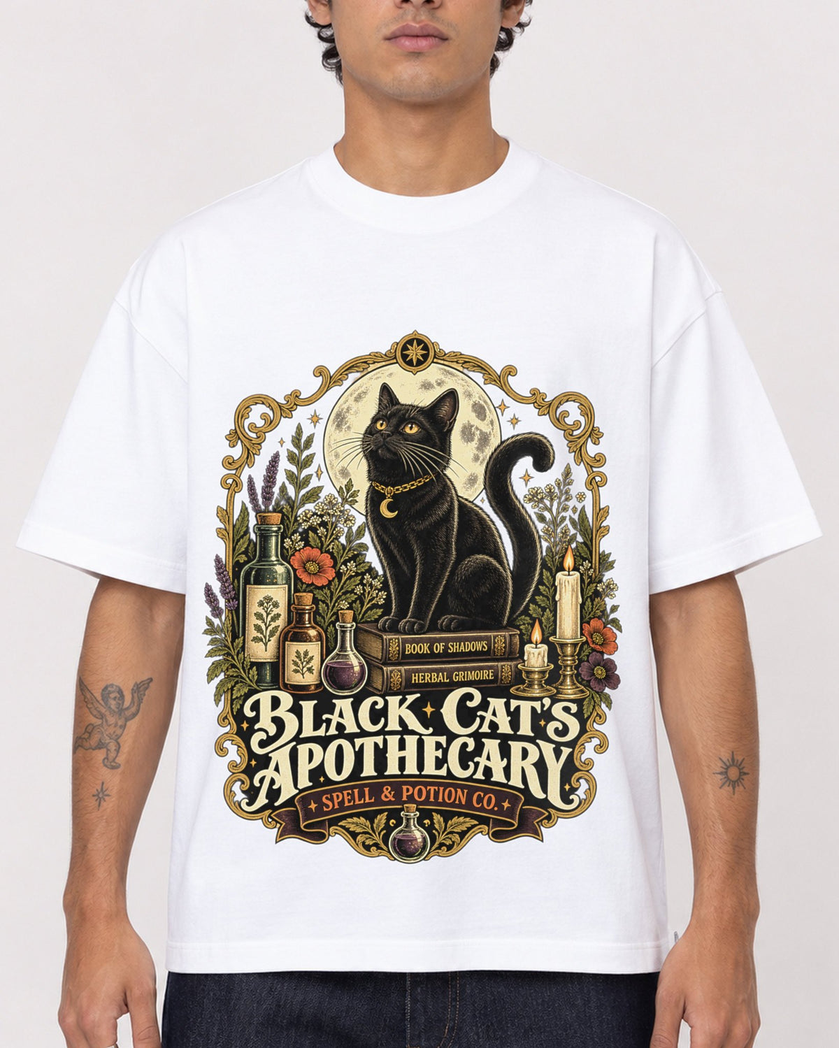 Mockup Boxy Heavyweight Tee White male close-up 06
