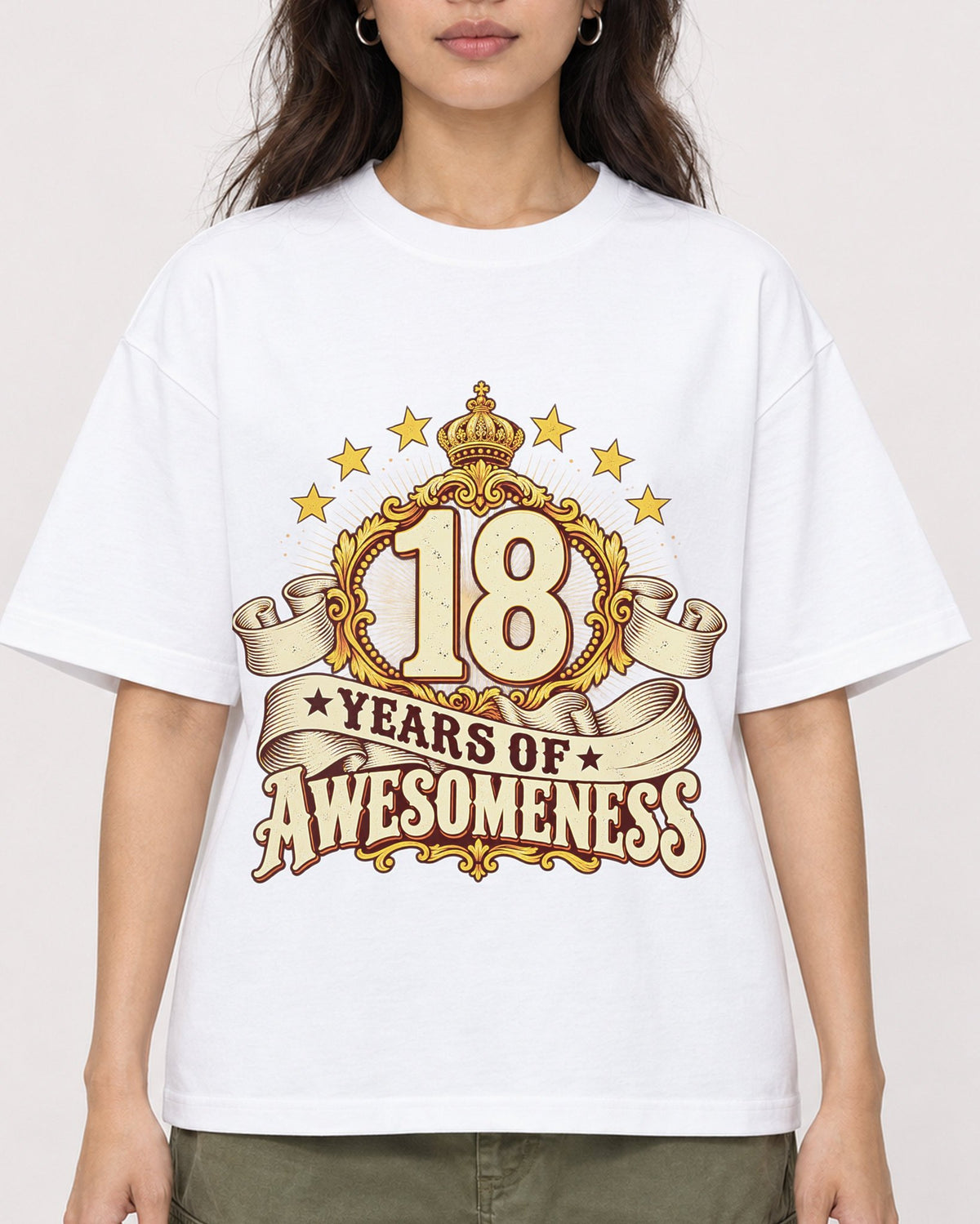 Mockup Boxy Heavyweight Tee White female close-up 02