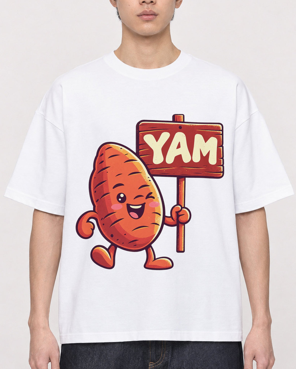 Mockup Boxy Heavyweight Tee White male close-up 01