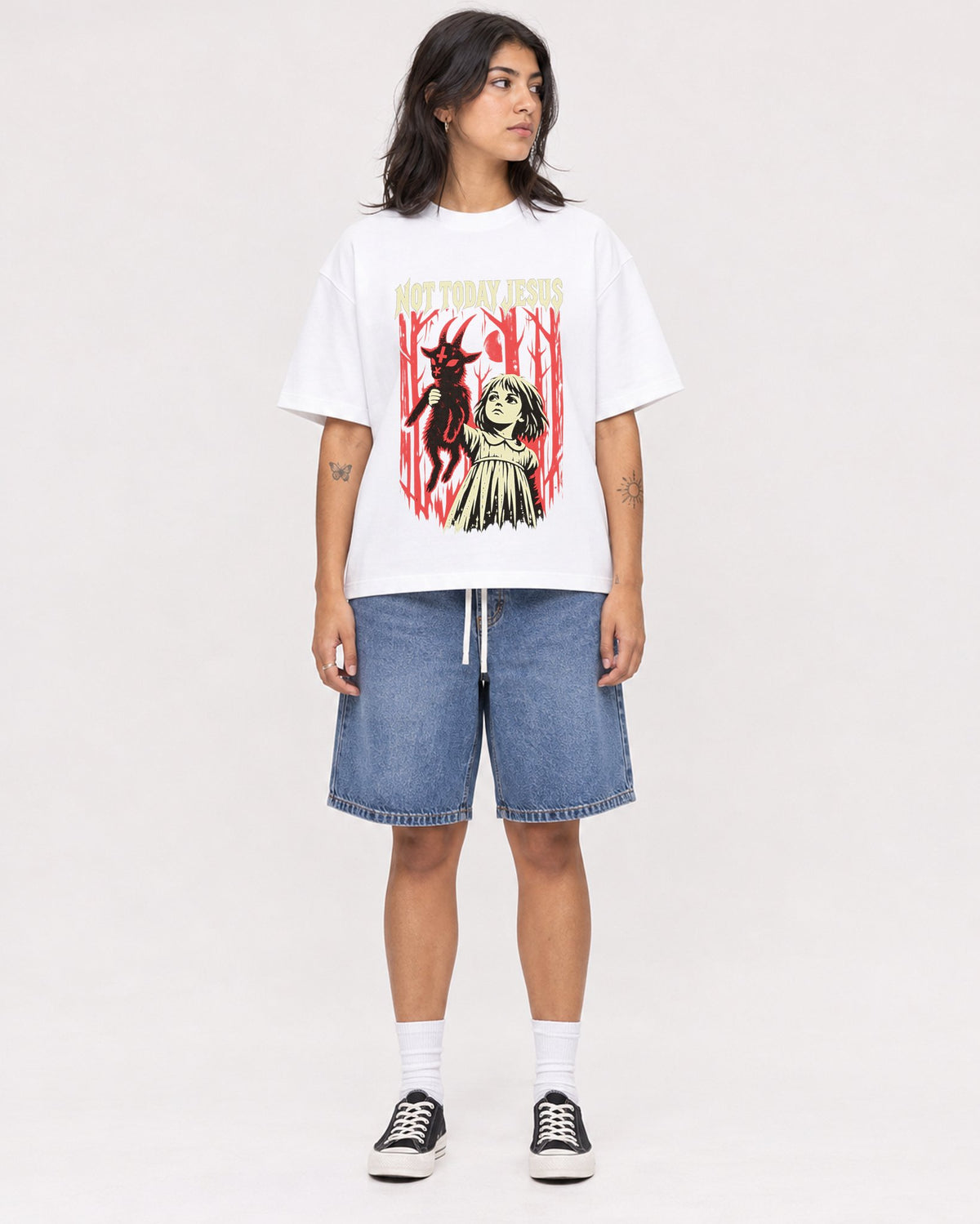 Mockup Boxy Heavyweight Tee White female full-body 36
