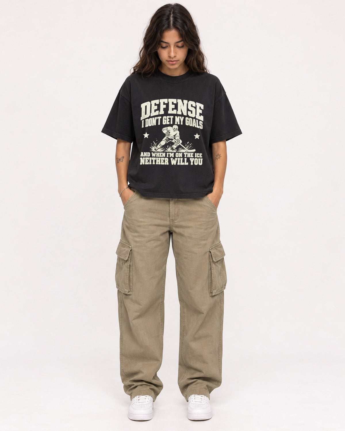 Mockup Boxy Heavyweight Tee Black female full-body 06
