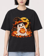 Mockup Boxy Heavyweight Tee Black female close-up 11