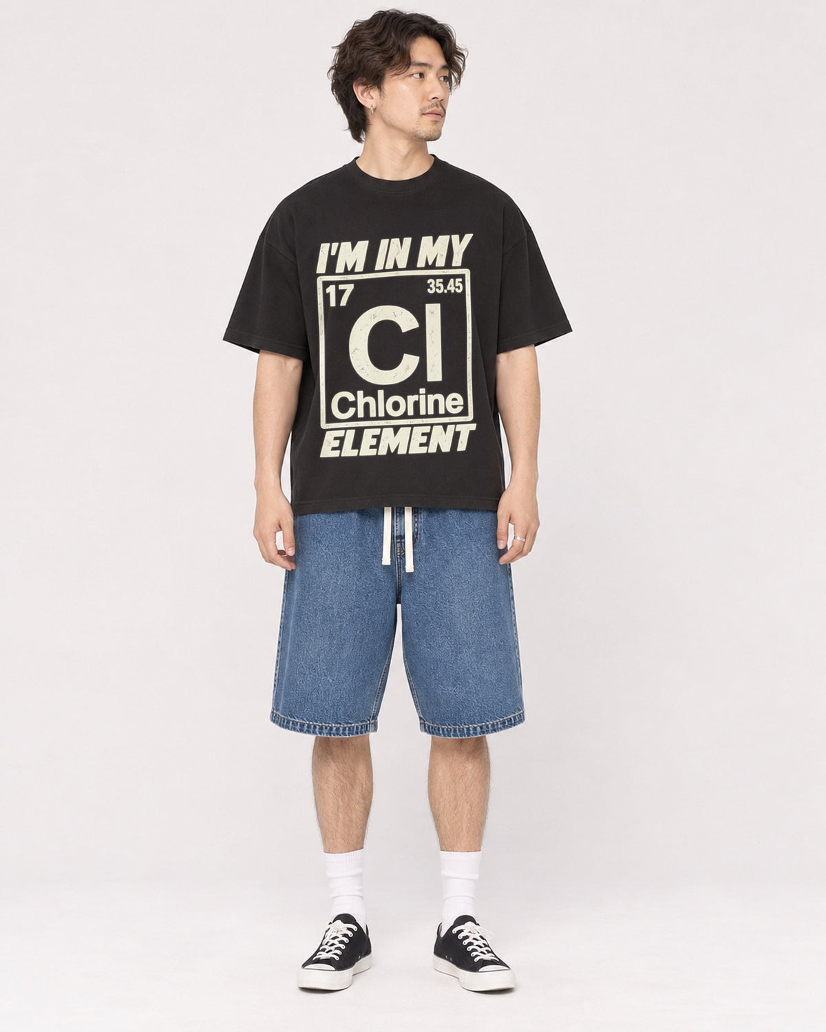 Mockup Boxy Heavyweight Tee Black male full-body 03