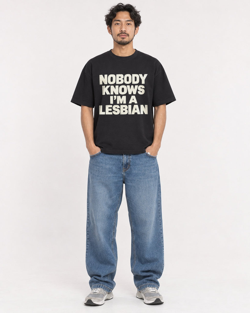Mockup Boxy Heavyweight Tee Black male full-body 02