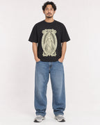 Mockup Boxy Heavyweight Tee Black male full-body 02