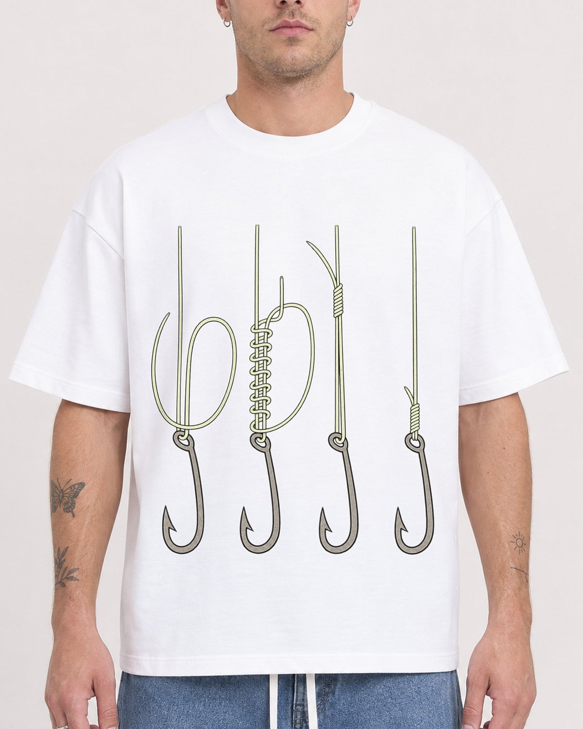 Mockup Boxy Heavyweight Tee White male close-up 18