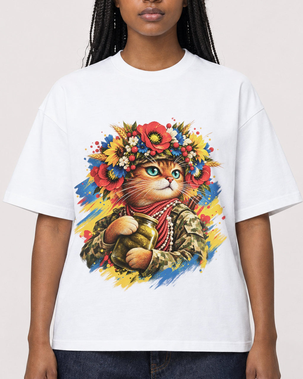Mockup Boxy Heavyweight Tee White female close-up 04
