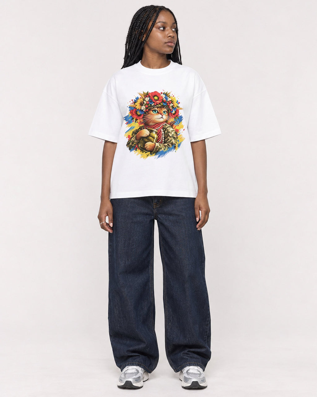 Mockup Boxy Heavyweight Tee White female full-body 04
