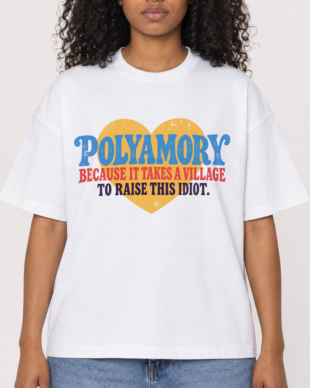 Mockup Boxy Heavyweight Tee White female close-up 05