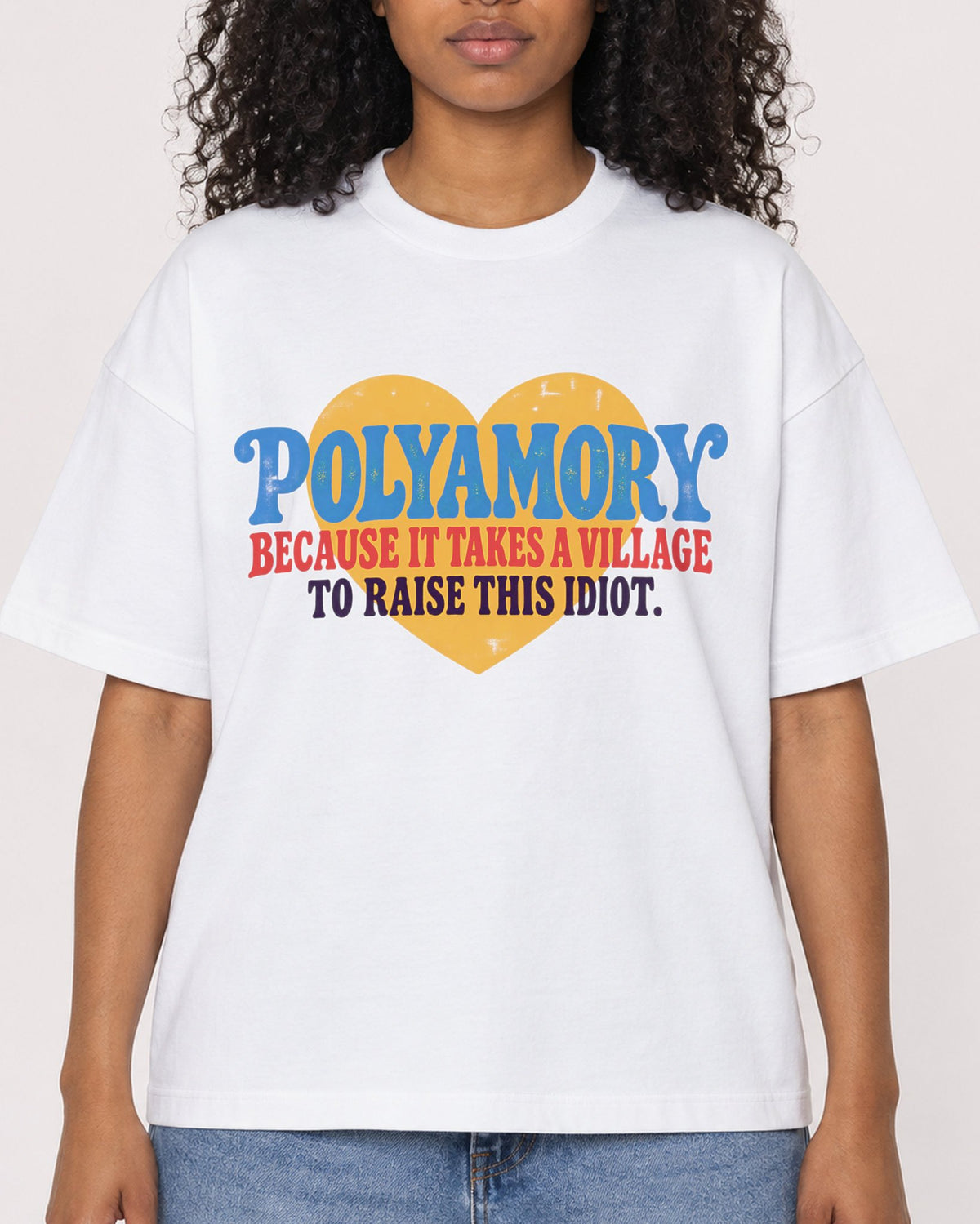 Mockup Boxy Heavyweight Tee White female close-up 05