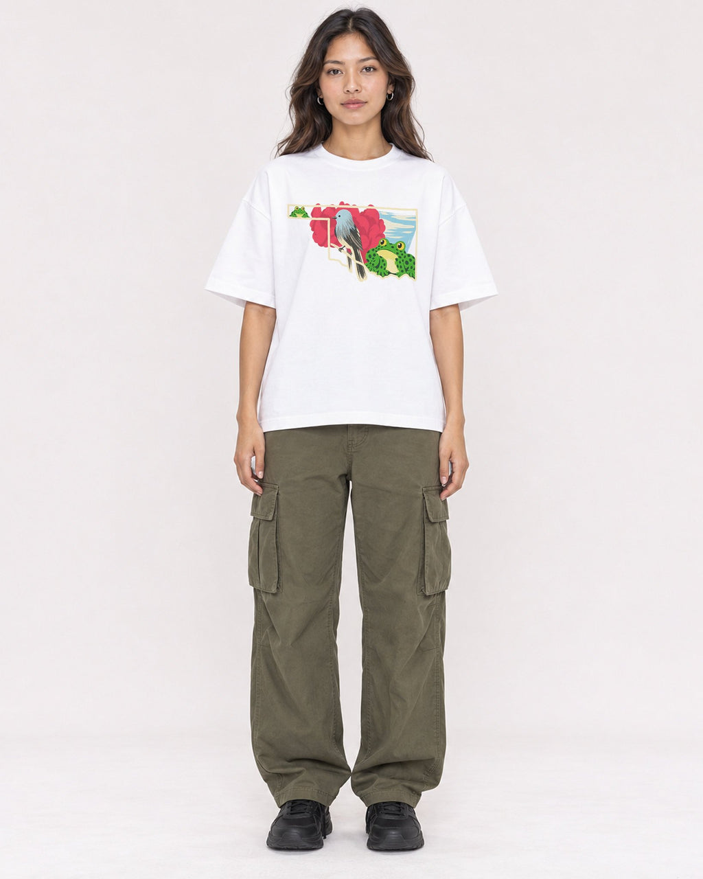 Mockup Boxy Heavyweight Tee White female full-body 02
