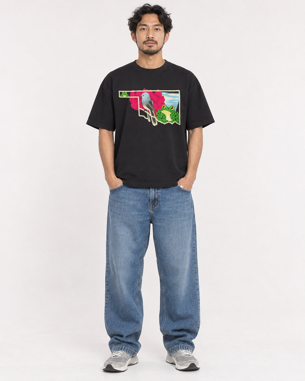Mockup Boxy Heavyweight Tee Black male full-body 02