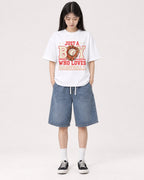 Mockup Boxy Heavyweight Tee White female full-body 01