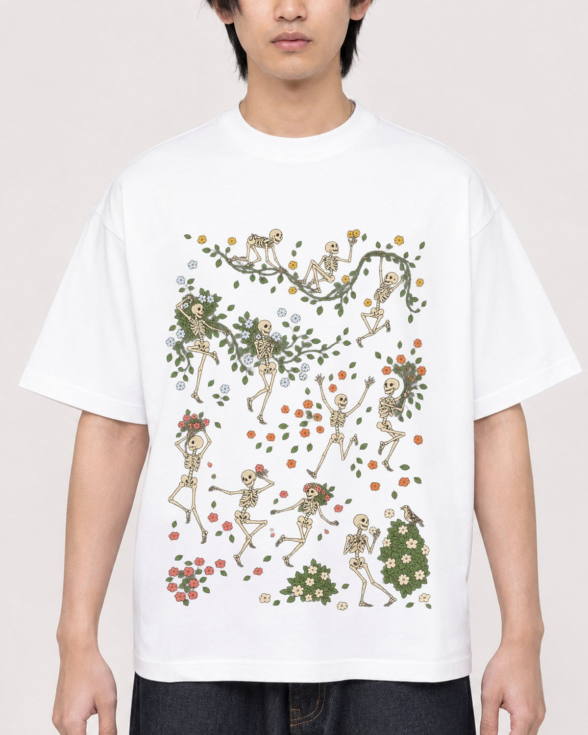 Mockup Boxy Heavyweight Tee White male close-up 11