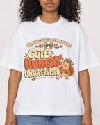 Mockup Boxy Heavyweight Tee White female close-up 05