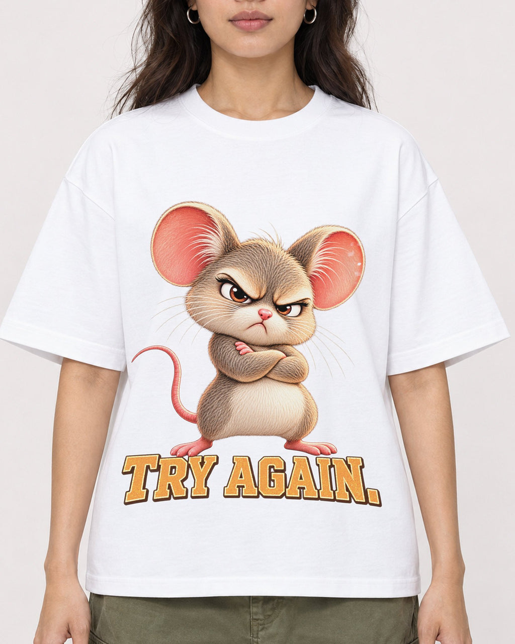 Mockup Boxy Heavyweight Tee White female close-up 02