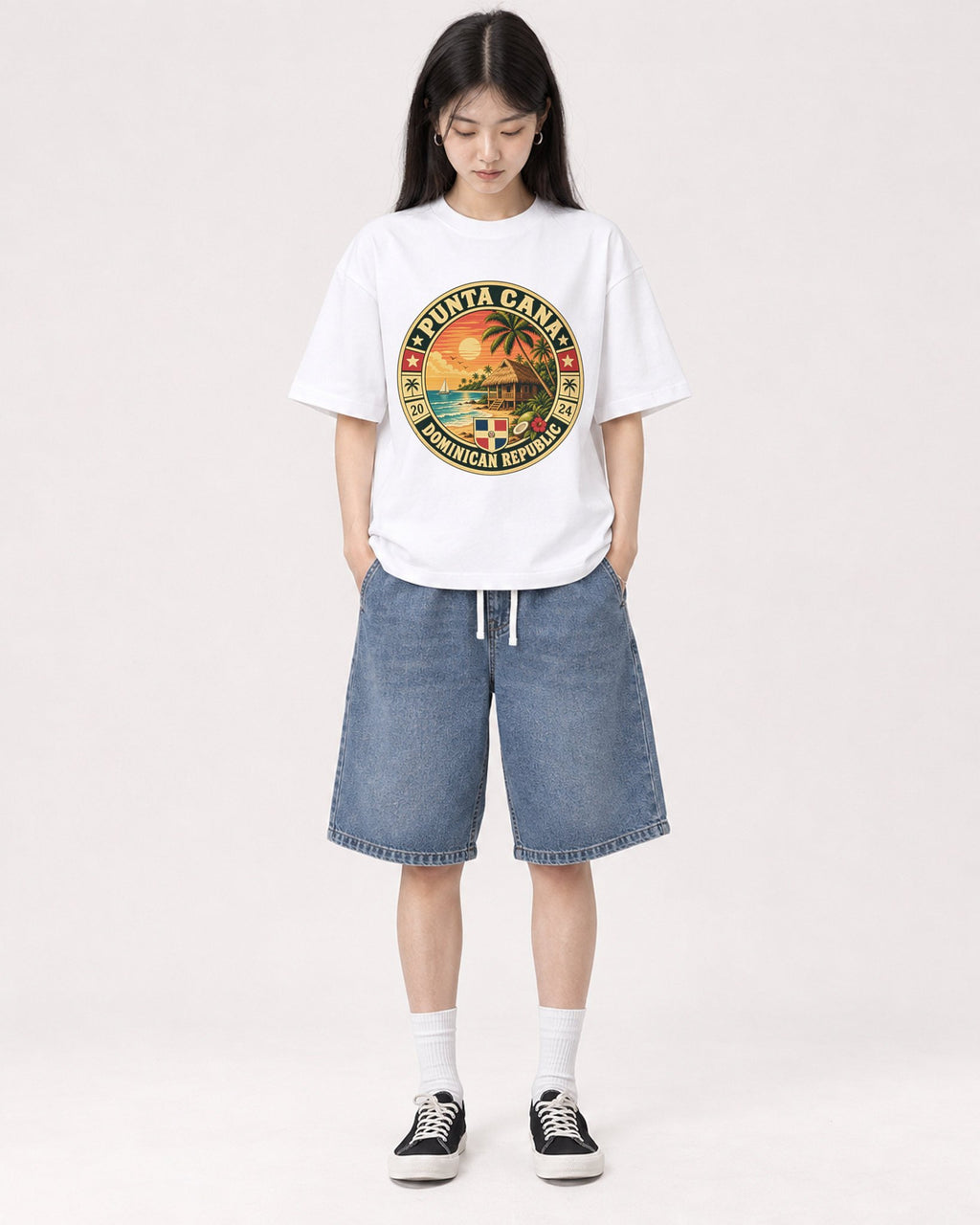 Mockup Boxy Heavyweight Tee White female full-body 01