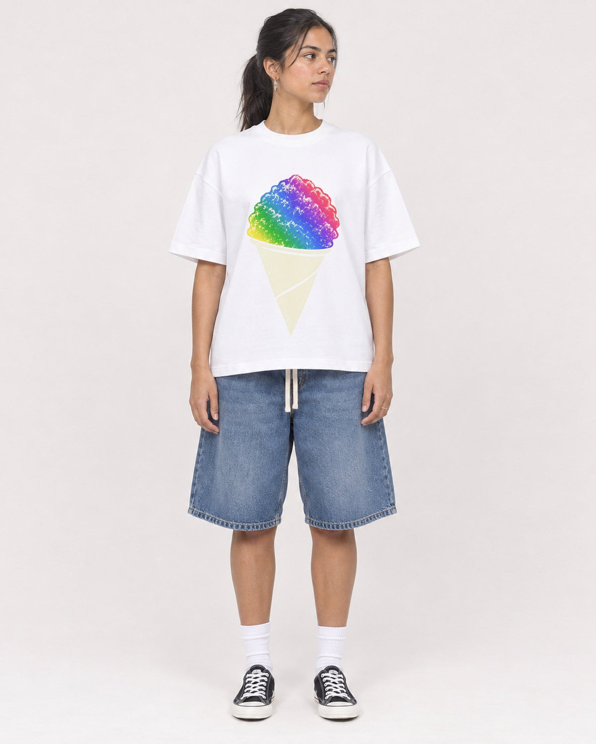 Mockup Boxy Heavyweight Tee White female full-body 16
