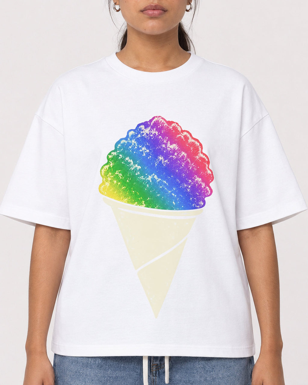 Mockup Boxy Heavyweight Tee White female close-up 16