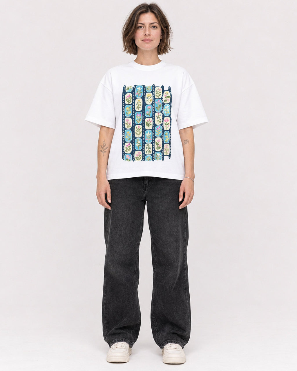 Mockup Boxy Heavyweight Tee White female full-body 18