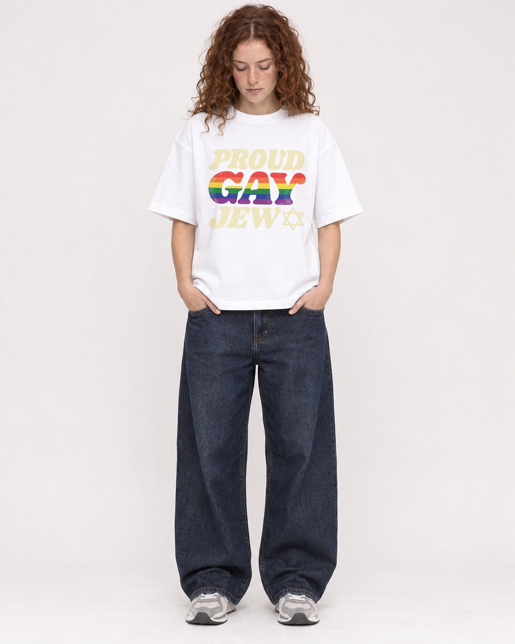 Mockup Boxy Heavyweight Tee White female full-body 09