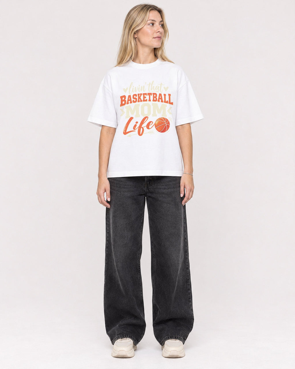 Mockup Boxy Heavyweight Tee White female full-body 08