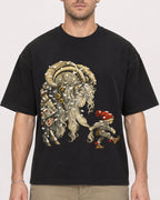 Mockup Boxy Heavyweight Tee Black male close-up 08