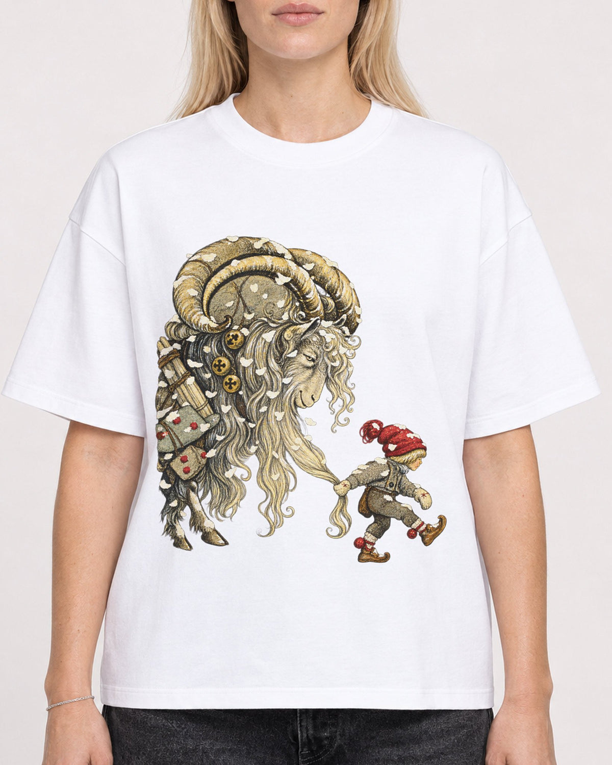 Mockup Boxy Heavyweight Tee White female close-up 08