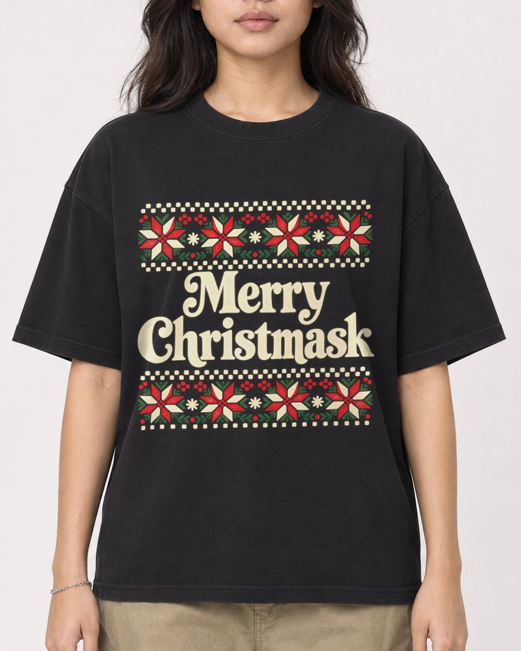 Mockup Boxy Heavyweight Tee Black female close-up 02