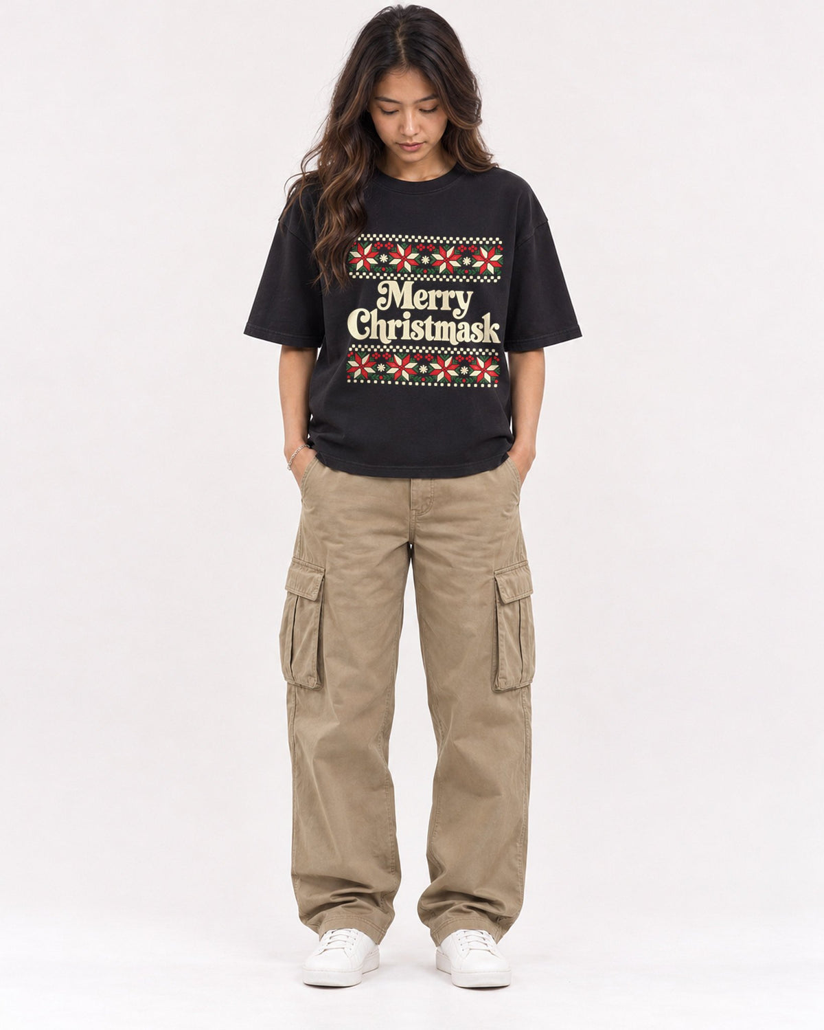Mockup Boxy Heavyweight Tee Black female full-body 02