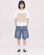Mockup Boxy Heavyweight Tee White female full-body 11