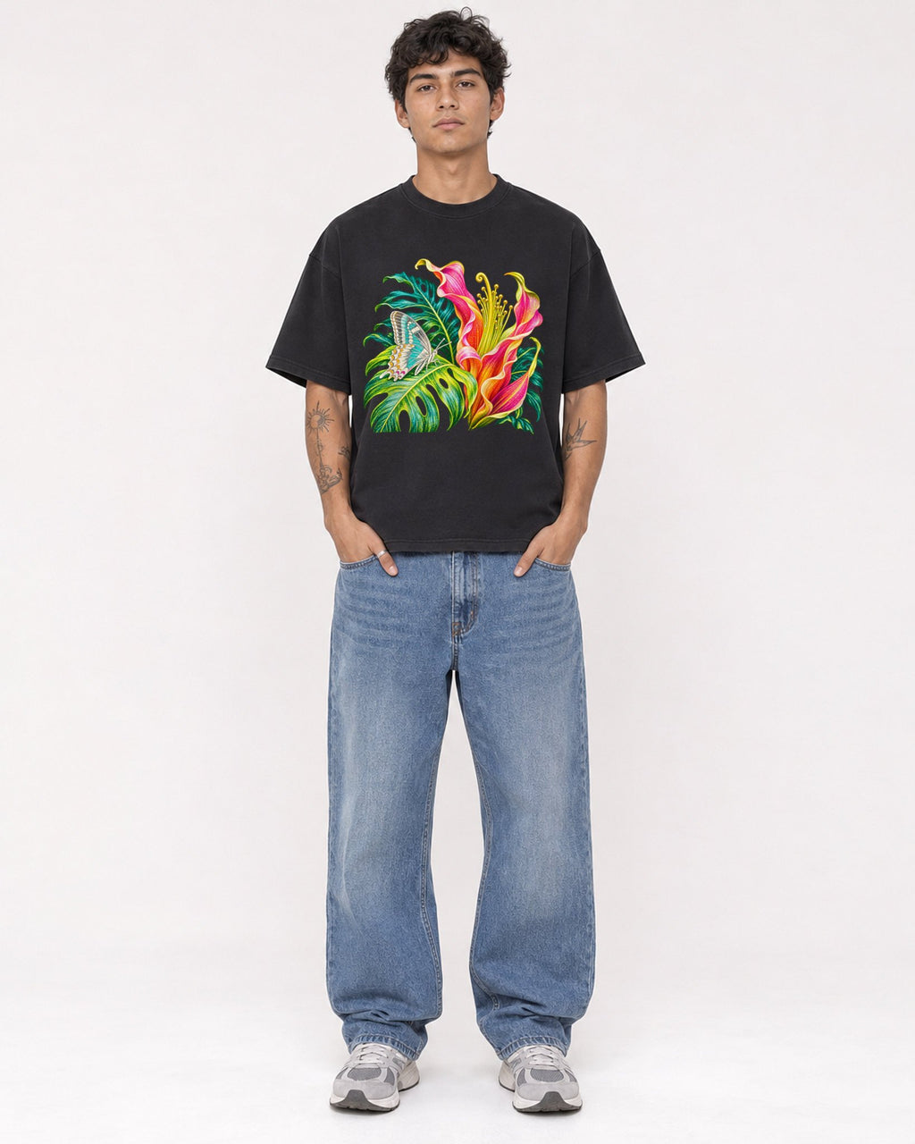 Mockup Boxy Heavyweight Tee Black male full-body 06