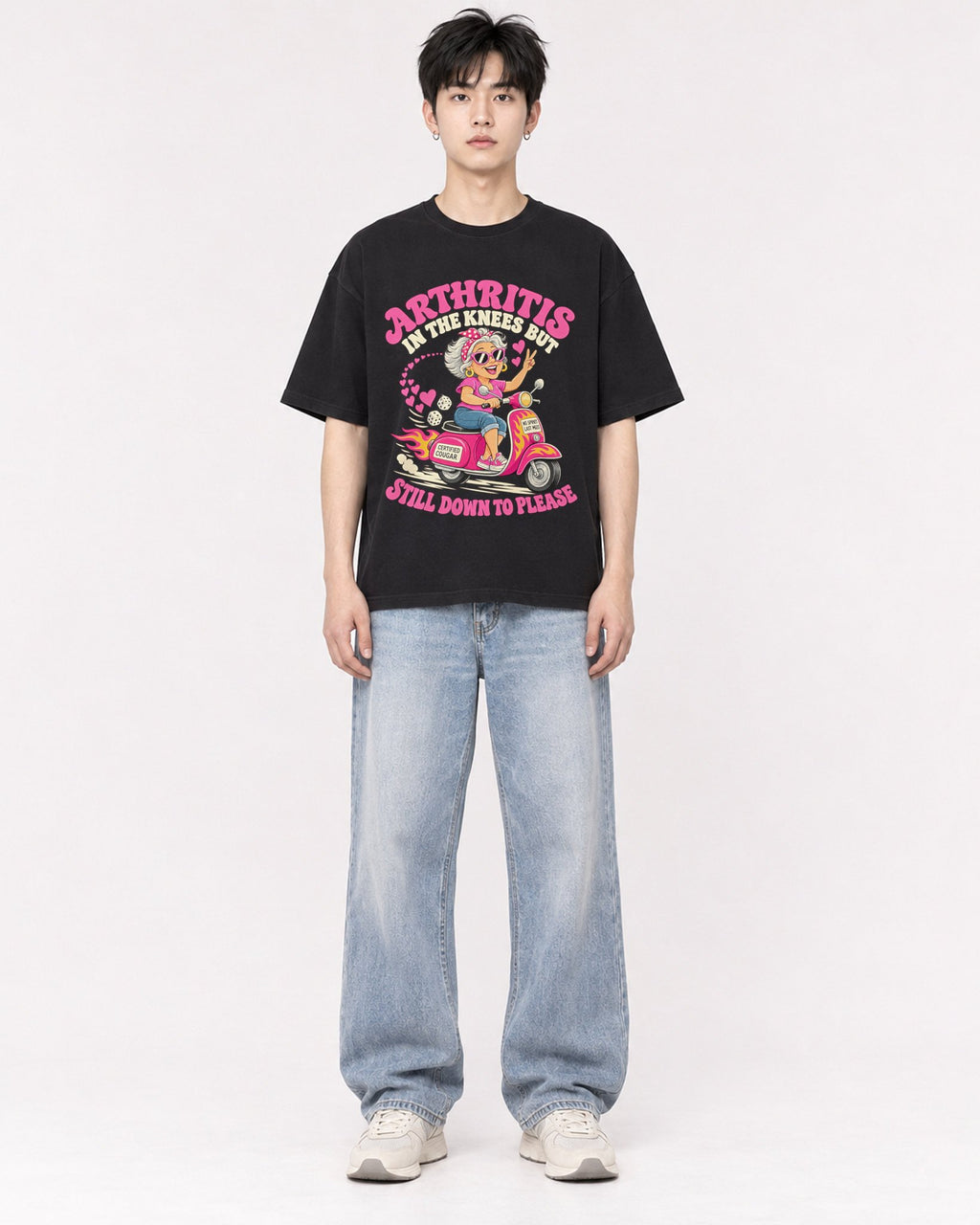 Mockup Boxy Heavyweight Tee Black male full-body 01