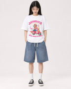 Mockup Boxy Heavyweight Tee White female full-body 01