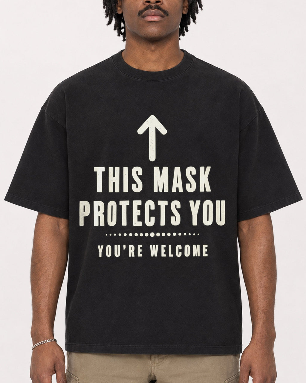Mockup Boxy Heavyweight Tee Black male close-up 04
