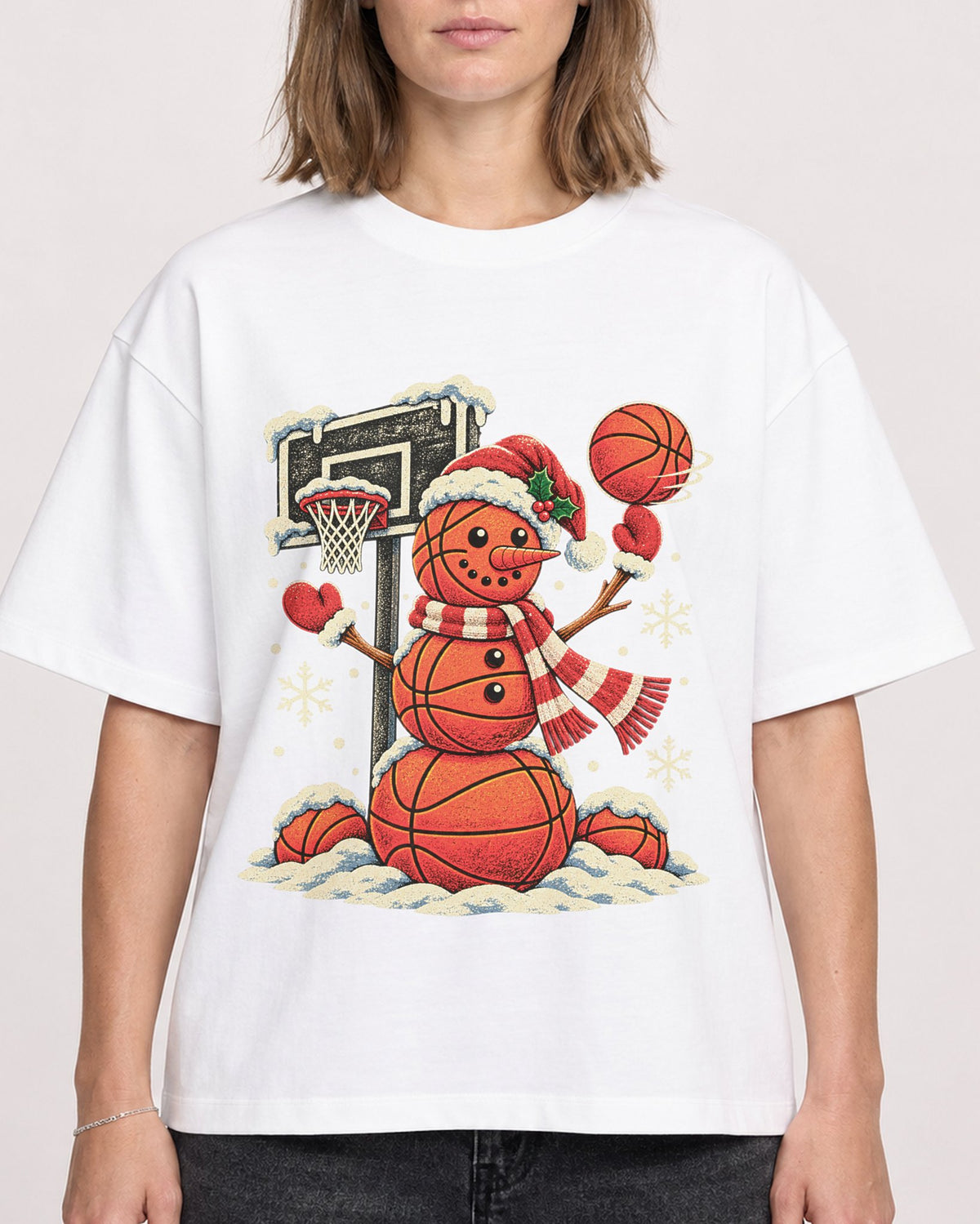 Mockup Boxy Heavyweight Tee White female close-up 38